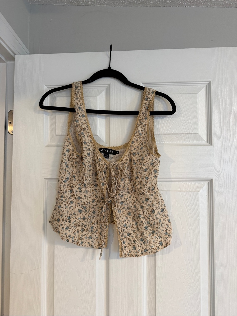 Motel Rocks Cream Floral Tie-Front Camisole